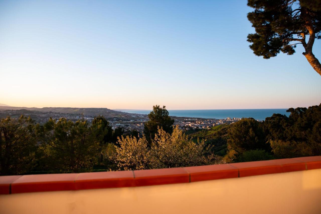 B&B Luna Blu Montesilvano Marina Esterno foto